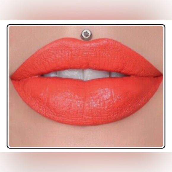 Jeffree Star Velvet Trap Lipstick - Picture 1 of 10